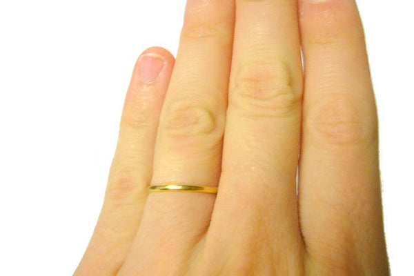 thin gold band