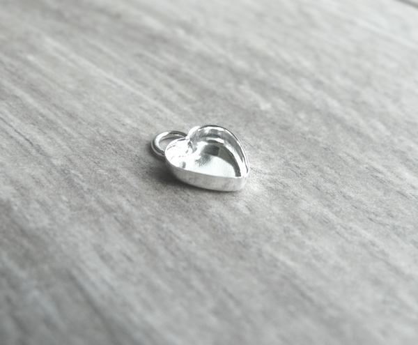 empty heart bezel cup