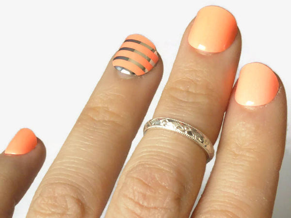 floral knuckle ring