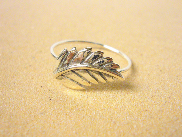 .925 leaf ring