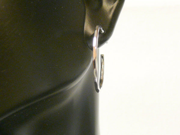Sterling silver hoop earrings medium hoops • Sterling silver post hoop earrings • Medium silver hoops hammered