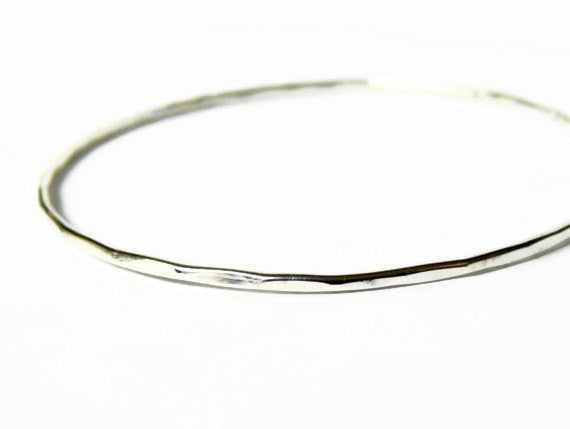 Hammered bangle bracelet