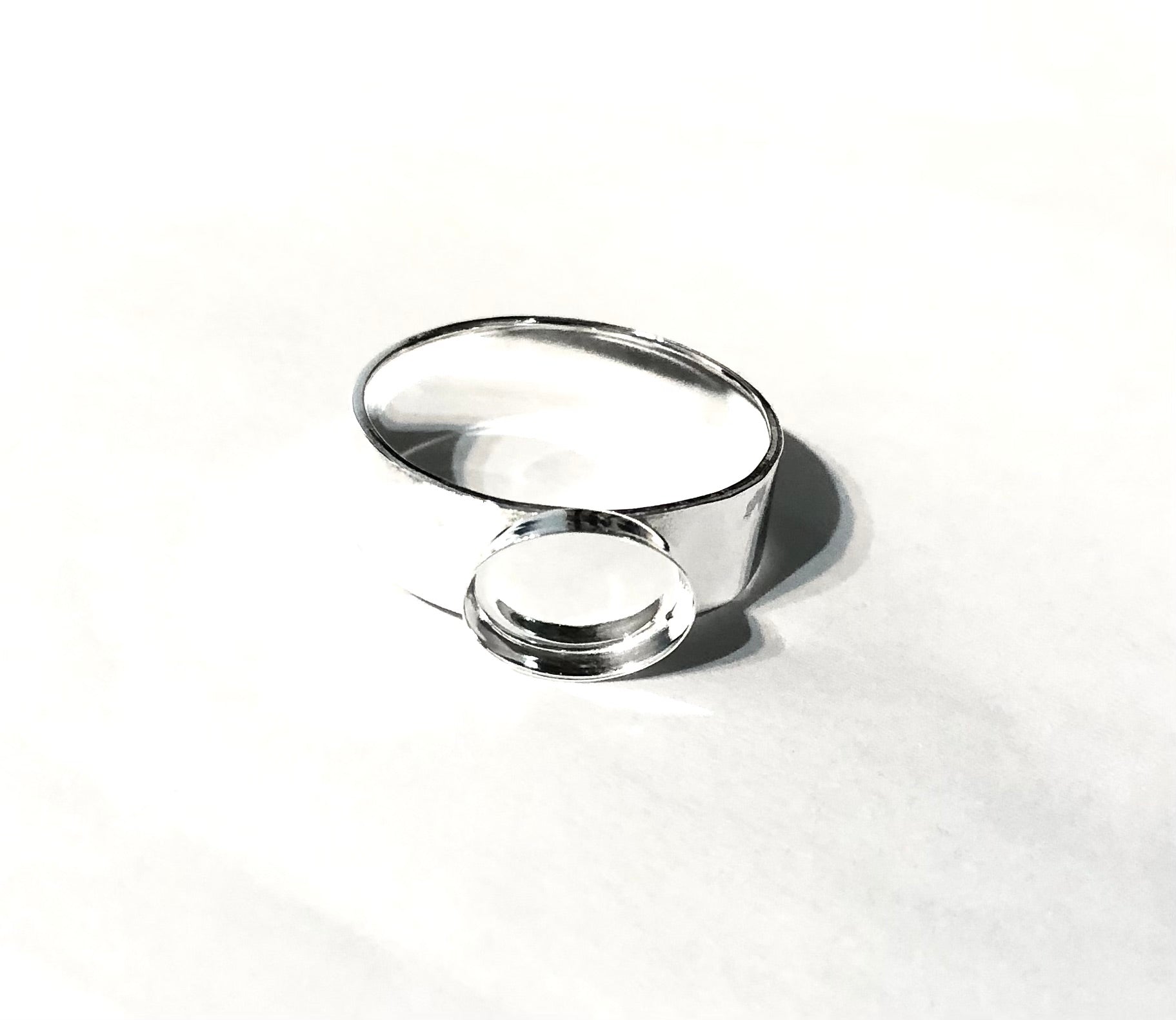 Wide Band Horizontal Oval Bezel Cup Ring Blank | 8x10 mm, 12x10 mm, 14x10 mm, 12x16 mm, 18x13 mm