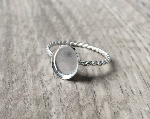 Twist oval ring blank
