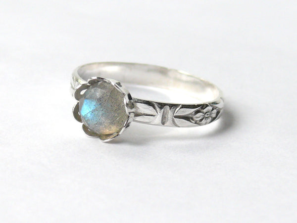 Silver labradorite ring