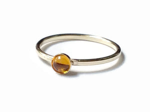 Gold citrine ring