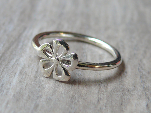 sterling silver flower ring stackable