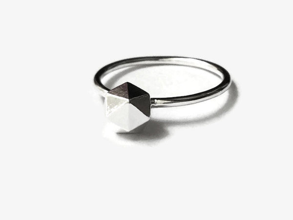 Sterling silver rock ring, icosahedron ring silver nugget ring pebble ring, geometric ring, Handmade faceted ring fake diamond ring