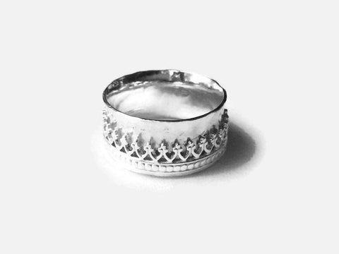 silver crown spinning ring