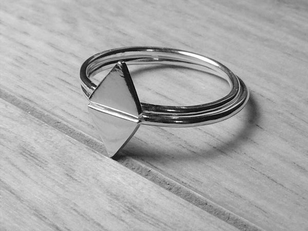 Sterling silver triangle ring • Geometric jewelry • Silver stacking ring • Handmade silver ring