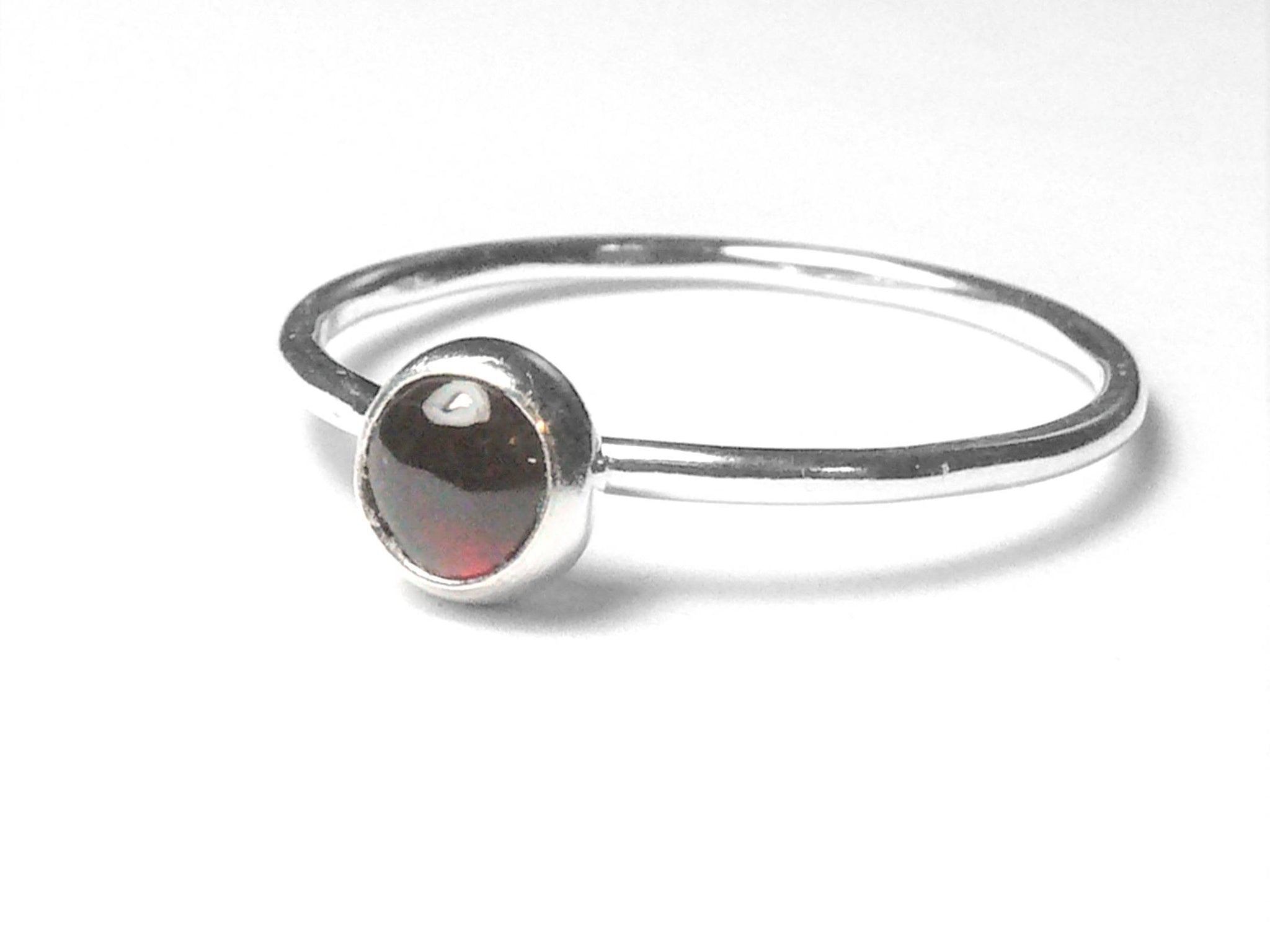 Silver garnet ring / Stacking ring Sterling Silver stacking gemstone ring / Stackable ring / Red gemstone ring sterling silver ring