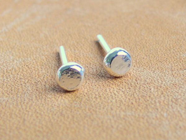 minimalist dot earrings