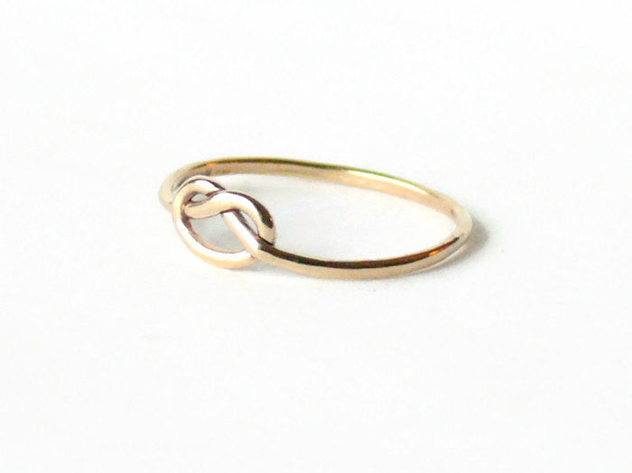 solid 14k yellow gold knot ring