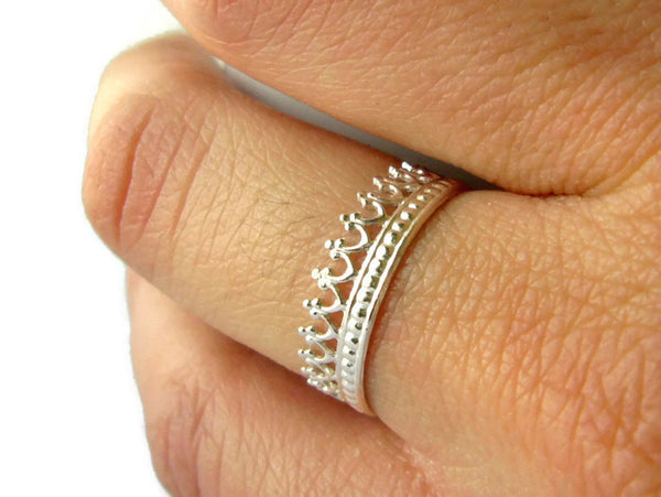 silver crown ring