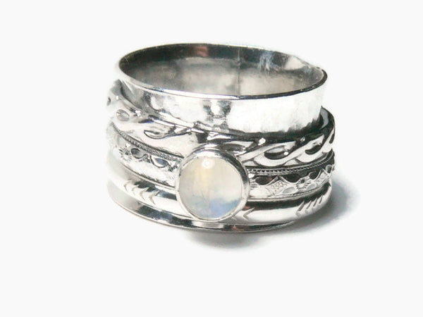 Silver spinning ring